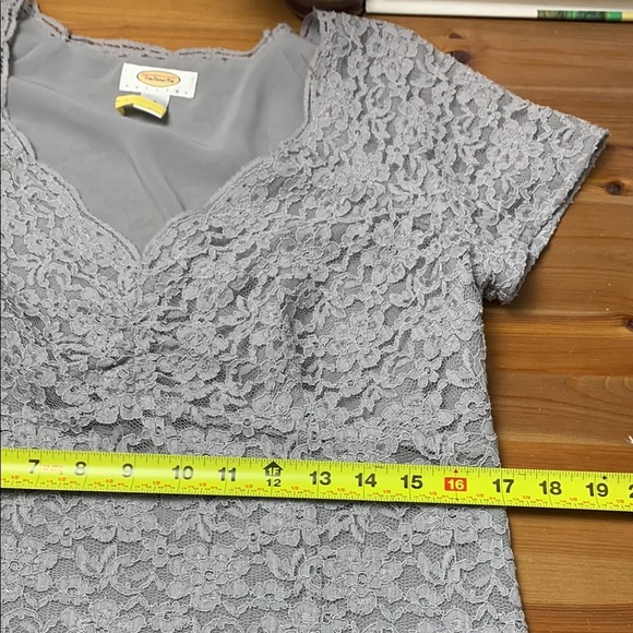 Talbots Petite, Vintage, Lacy, Light Grey, Lined Formal Wear Top - Picture 4 of 13